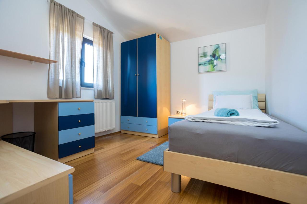 Apartmani Beba Omišalj Buitenkant foto