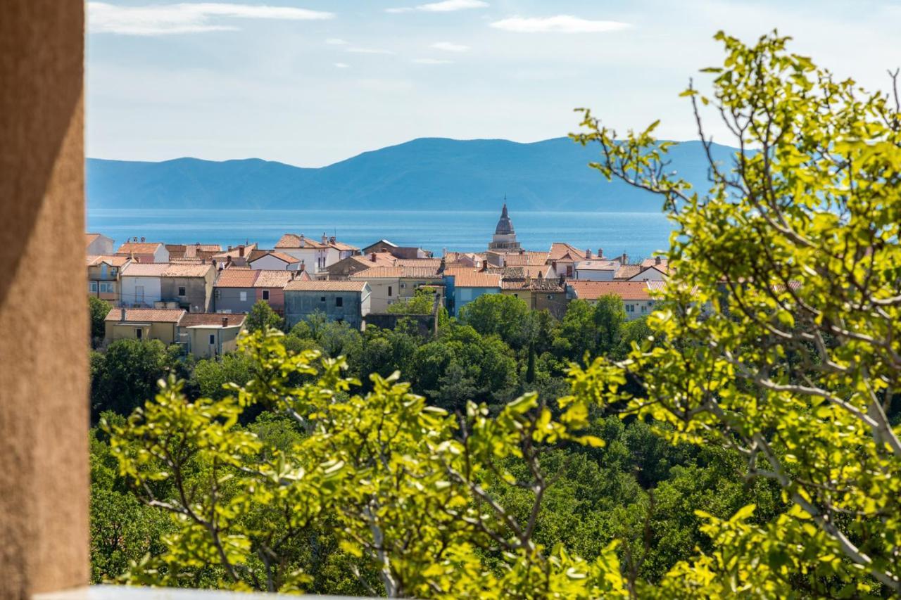 Apartmani Beba Omišalj Buitenkant foto